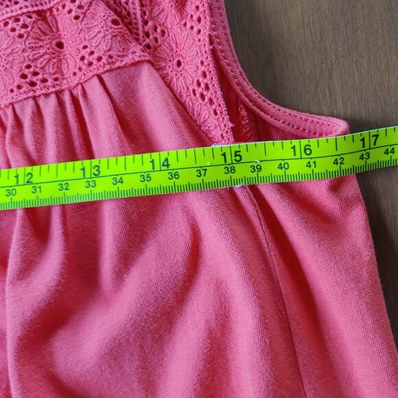 Banana Republic Lace Tank - Picture 8 of 10